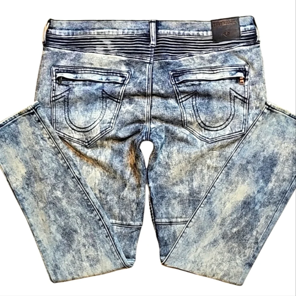 💥True Religion Blue Acid-Wash Rocco Rlxd Skinny Jeans. Men's Size: W40x34L
